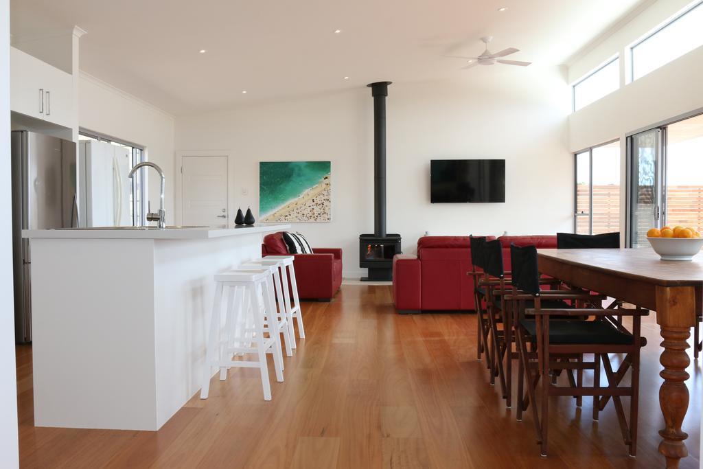 Middle River Beach House - East & West House Stokes Bay Extérieur photo